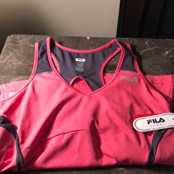 Fila Tops - Brand new with tags Fila workout top! Fila Tops - Brand new with tags Fila workout top!